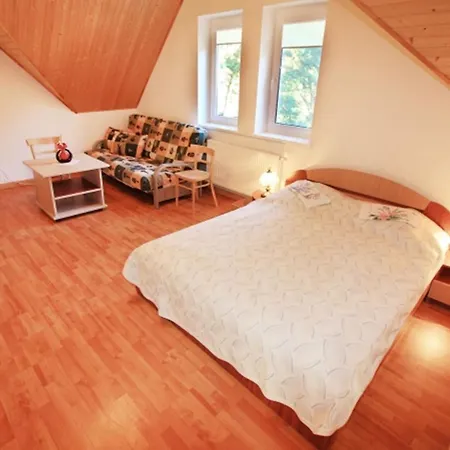 ゲストハウス Paliepgiris パランガ